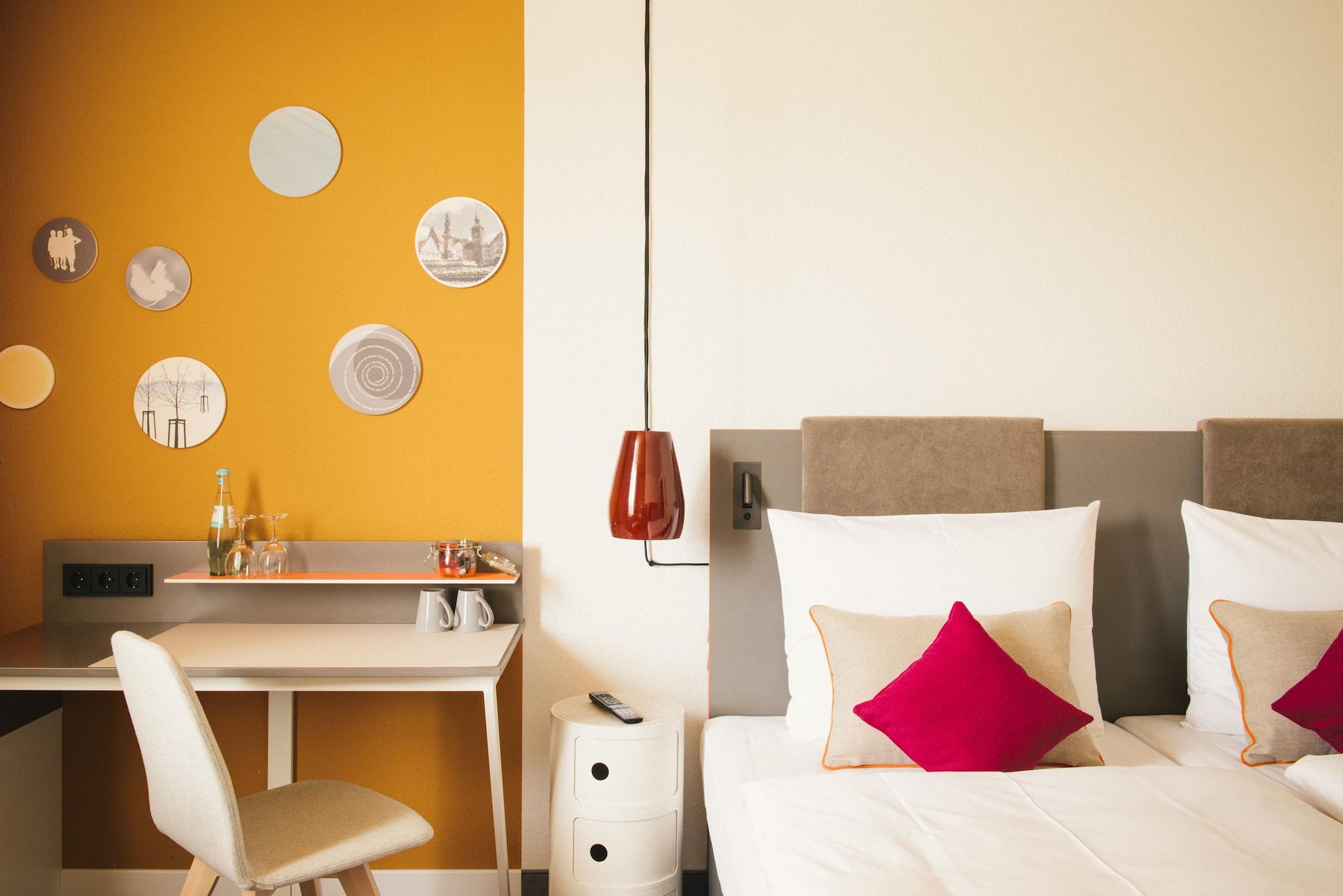 Vienna House Easy By Wyndham Guenzburg Hotel Kültér fotó