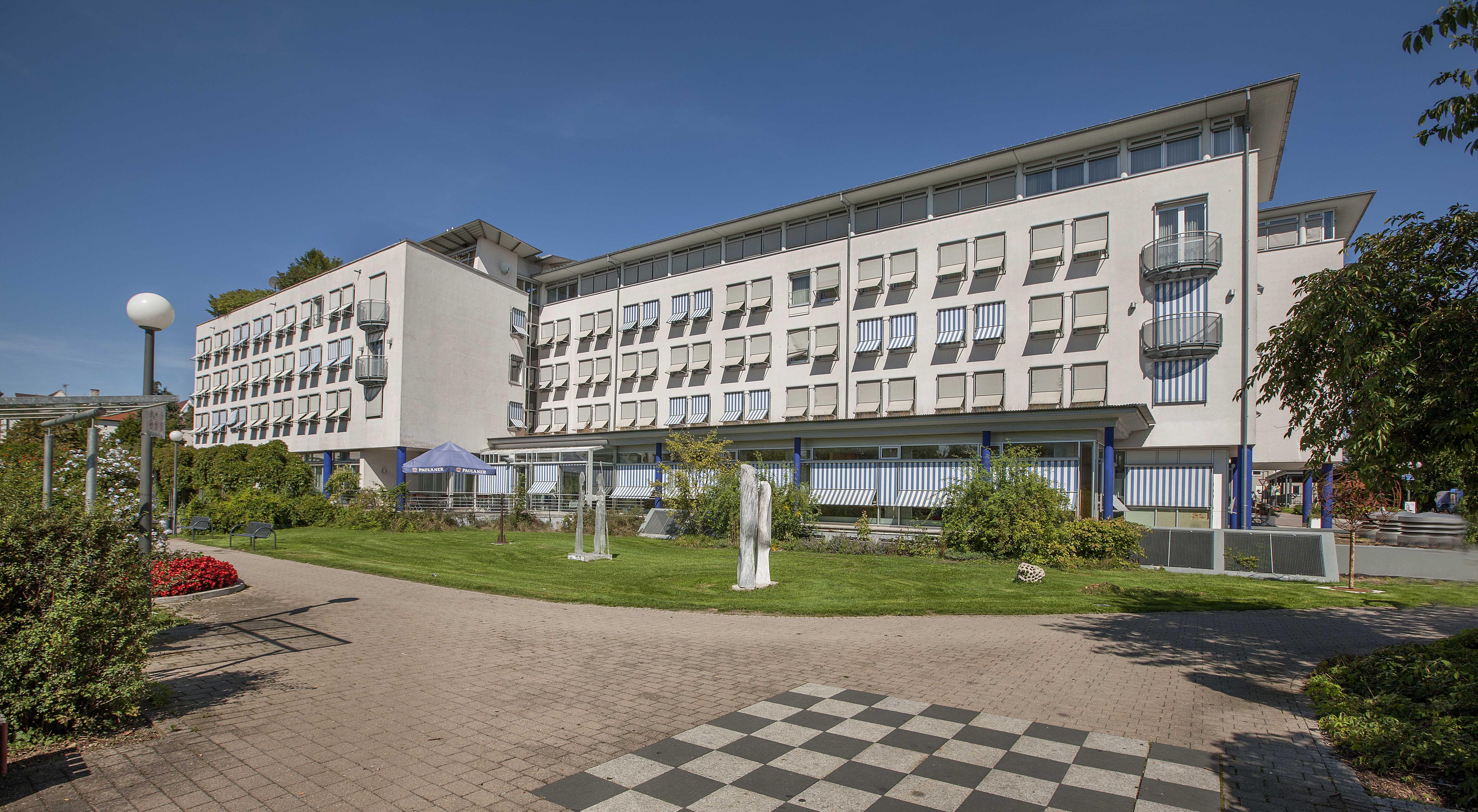 Vienna House Easy By Wyndham Guenzburg Hotel Kültér fotó