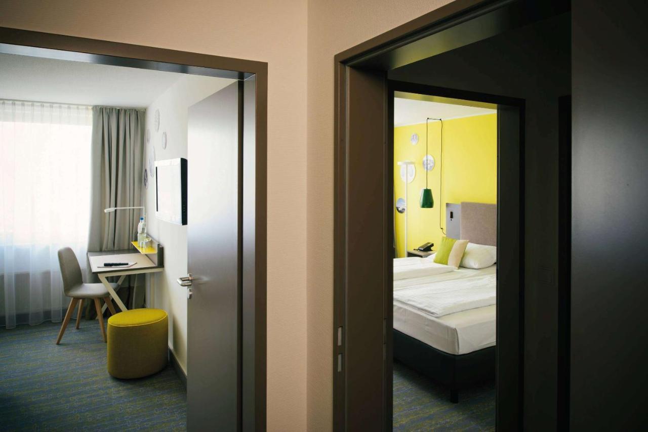 Vienna House Easy By Wyndham Guenzburg Hotel Kültér fotó