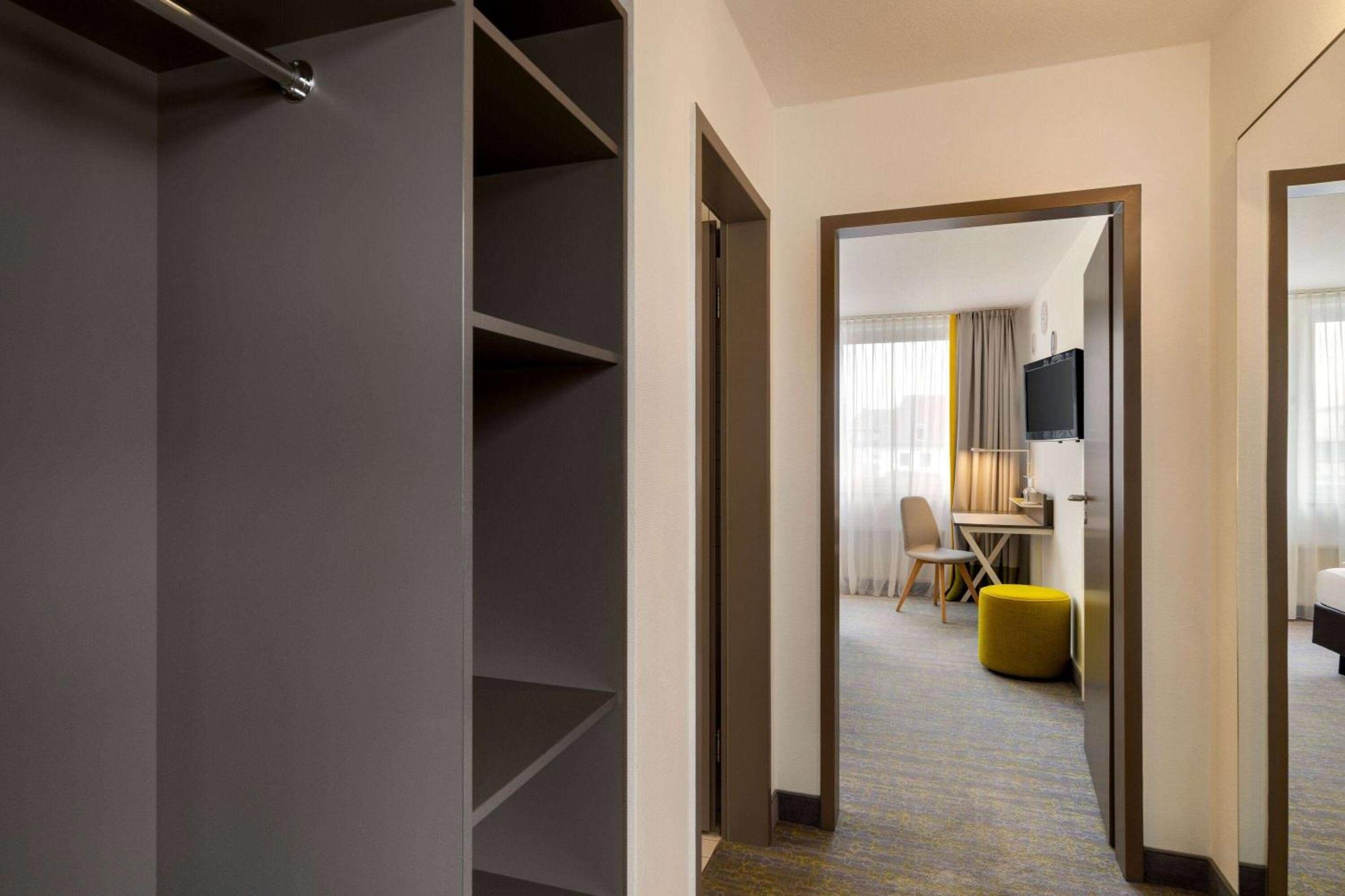 Vienna House Easy By Wyndham Guenzburg Hotel Kültér fotó