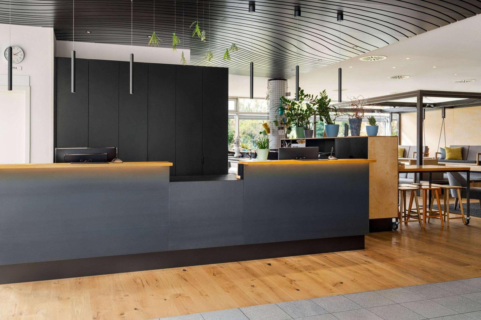 Vienna House Easy By Wyndham Guenzburg Hotel Kültér fotó